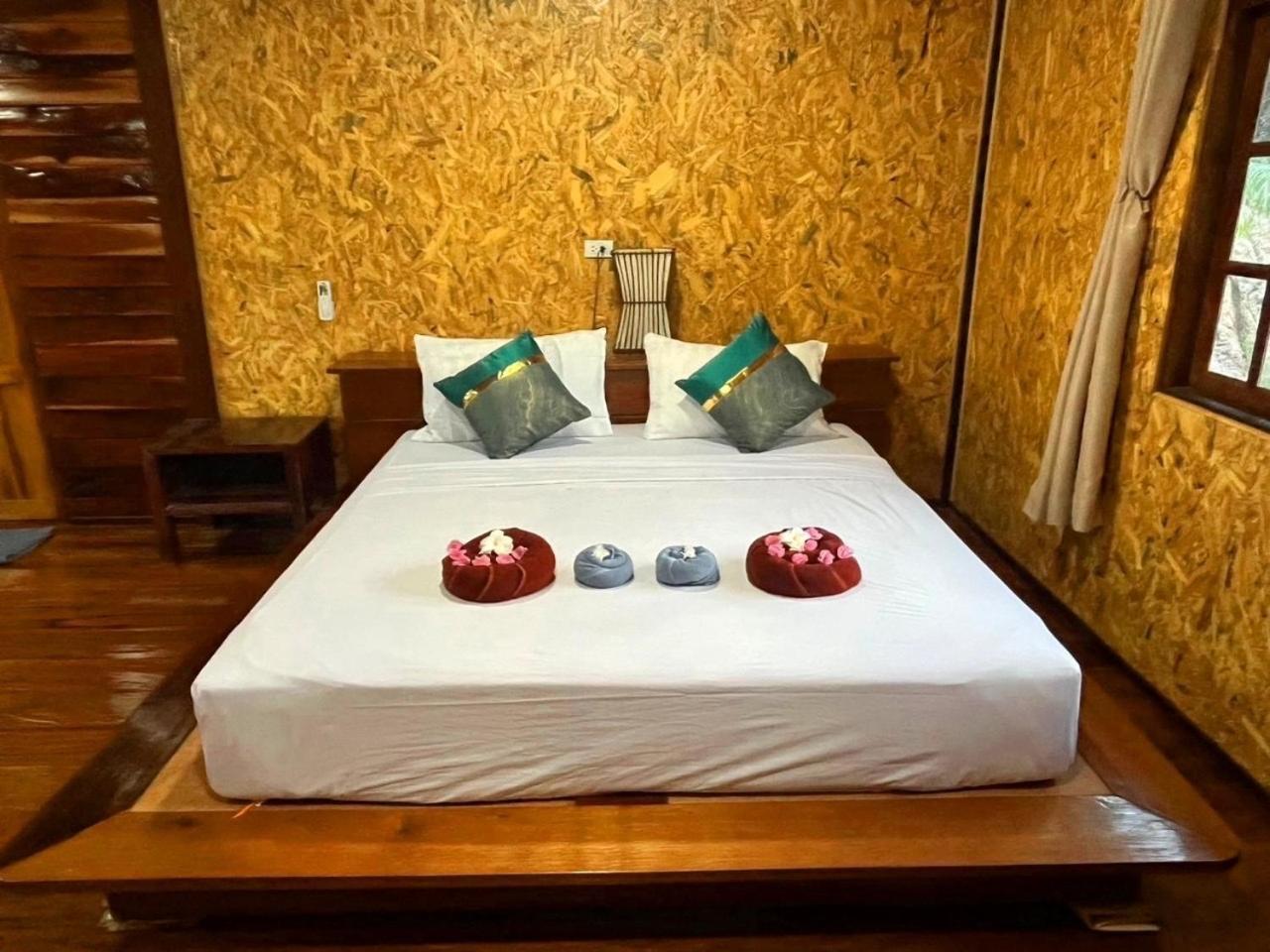 Koh Jum Home Stay Ngoại thất bức ảnh